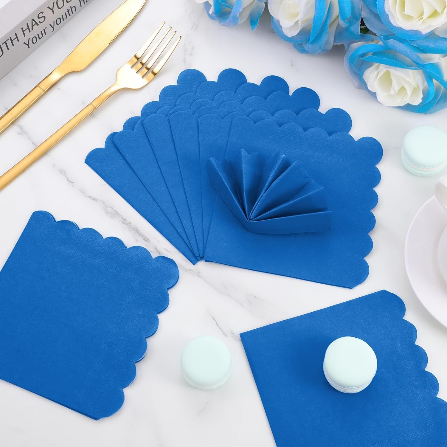 Royal Scalloped Disposable Paper Napkins (23 x 23 Cm / Approx 120 Pc)