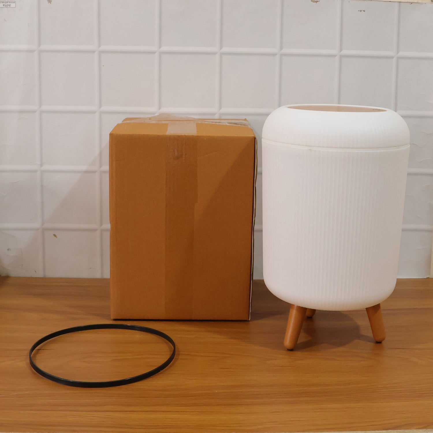 Premium Stylish Mini Dustbin (22x30 Cm, 1 Pc)