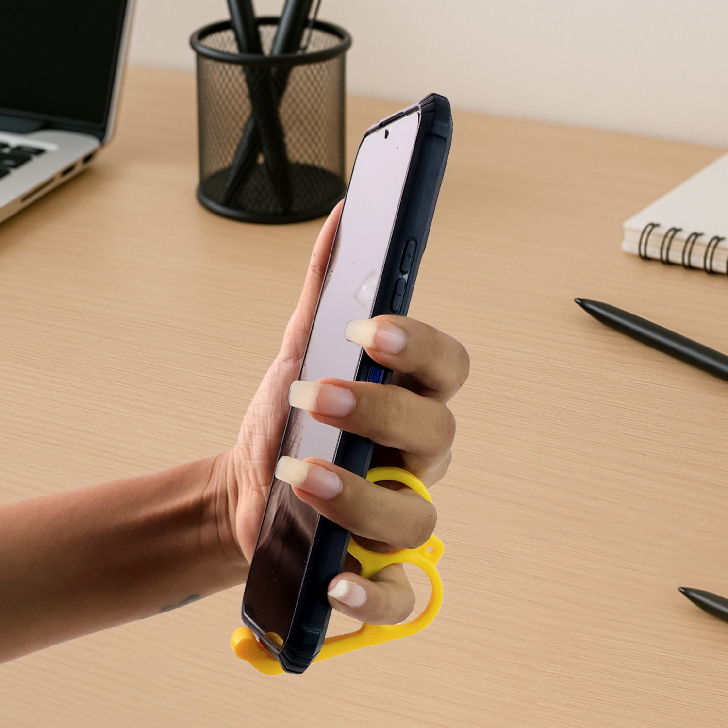 Plastic Hand Mobile Stand (Mix Color  50 Pc)