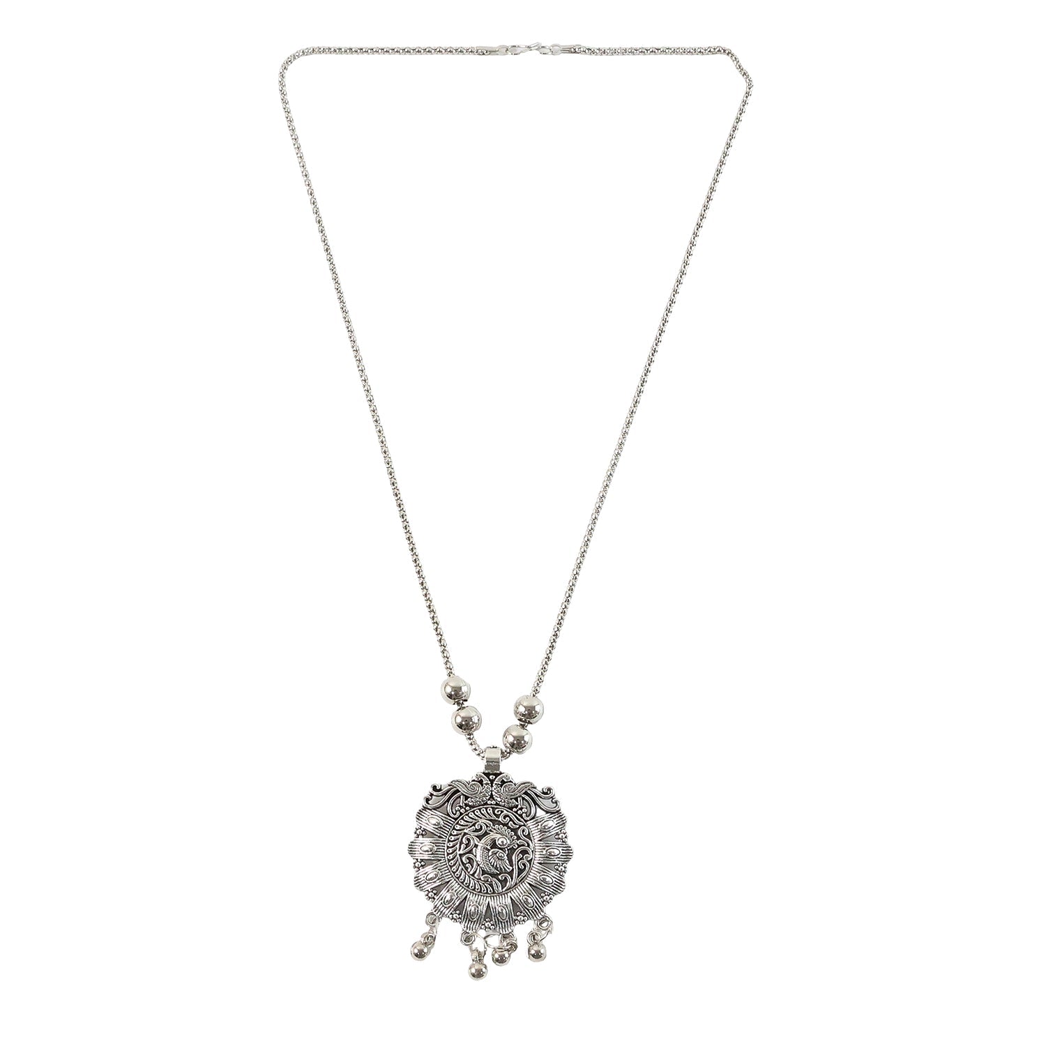 Round medallion necklace        
