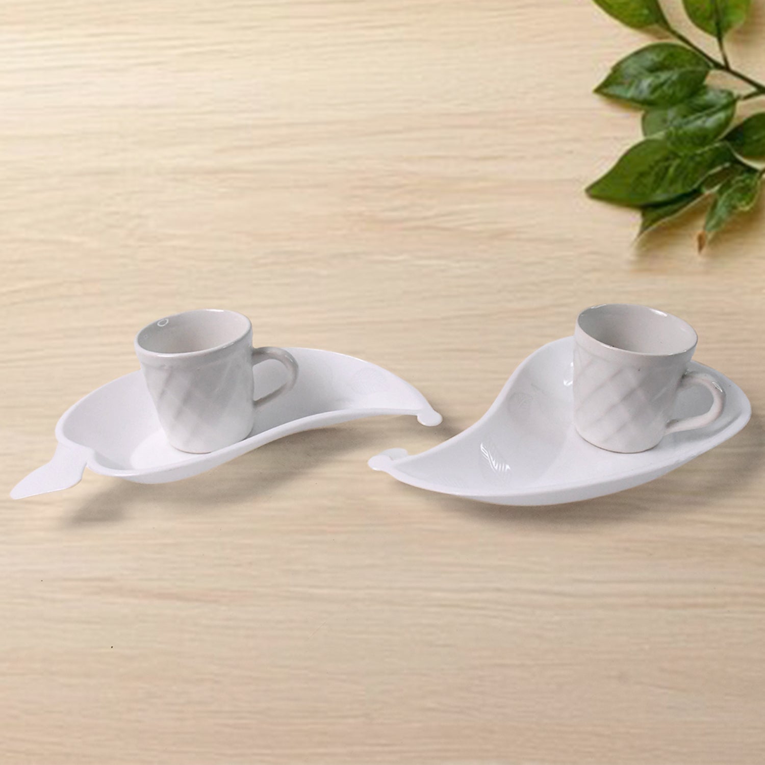 Unibic Ceramic Tea Cups With Plastic Leaf Shape Tray  Platter (6 Pcs Set)